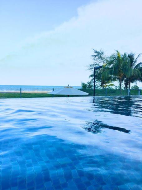 Timurbay By Dfamilia, Ground Floor Suite With Easy Access To The Pool And Beach Kuantan Zewnętrze zdjęcie